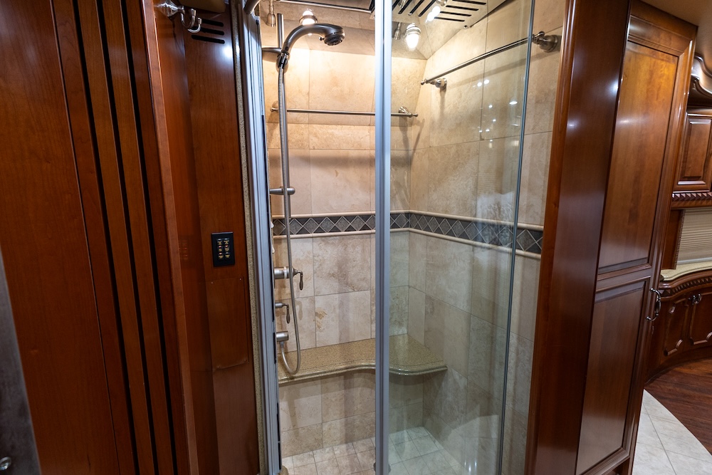 2009 Prevost  Liberty H3-45 For Sale
