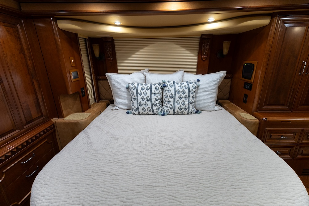 2009 Prevost  Liberty H3-45 For Sale