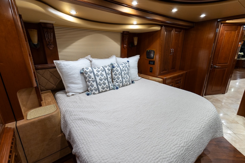 2009 Prevost  Liberty H3-45 For Sale