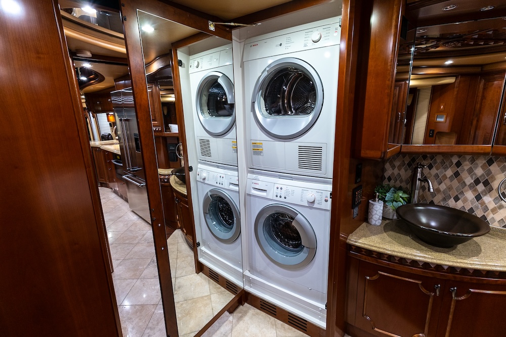 2009 Prevost  Liberty H3-45 For Sale