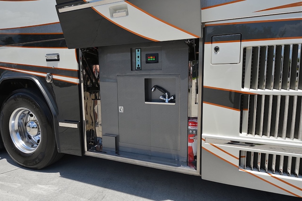 2009 Prevost Liberty  H3-45 For Sale