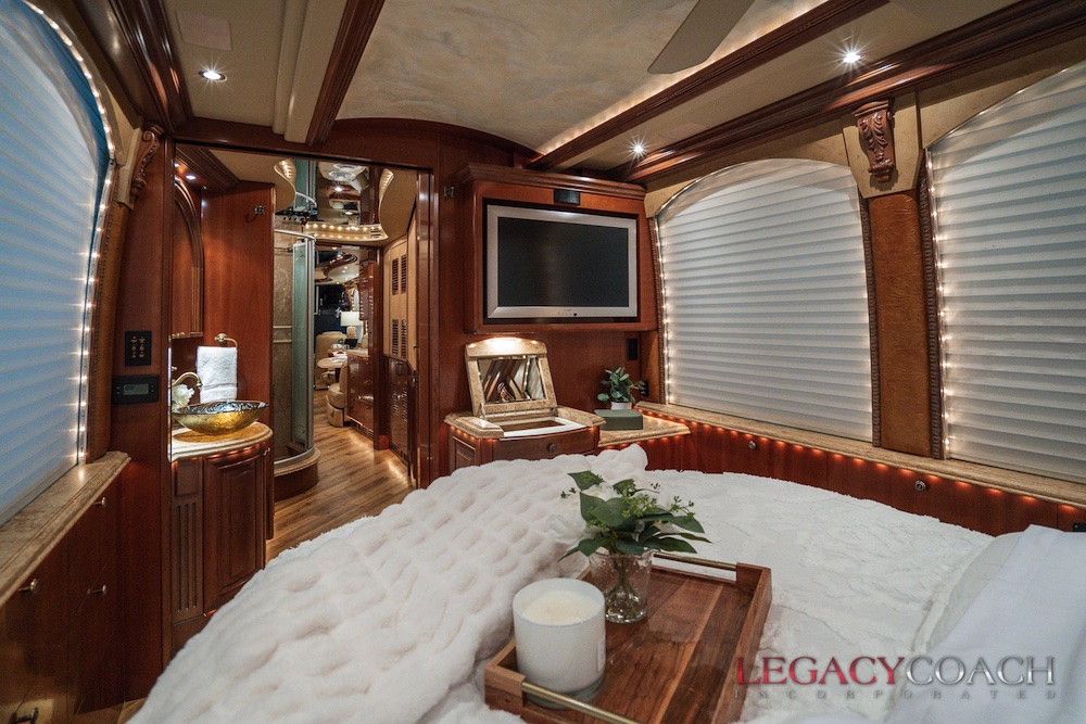 2009 Prevost Liberty XLII For Sale