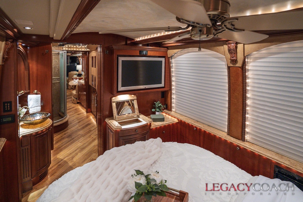 2009 Prevost Liberty XLII For Sale