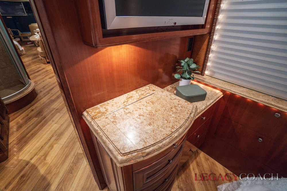 2009 Prevost Liberty XLII For Sale