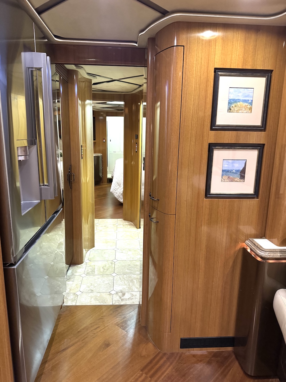 2009 Prevost Marathon H3-45 For Sale