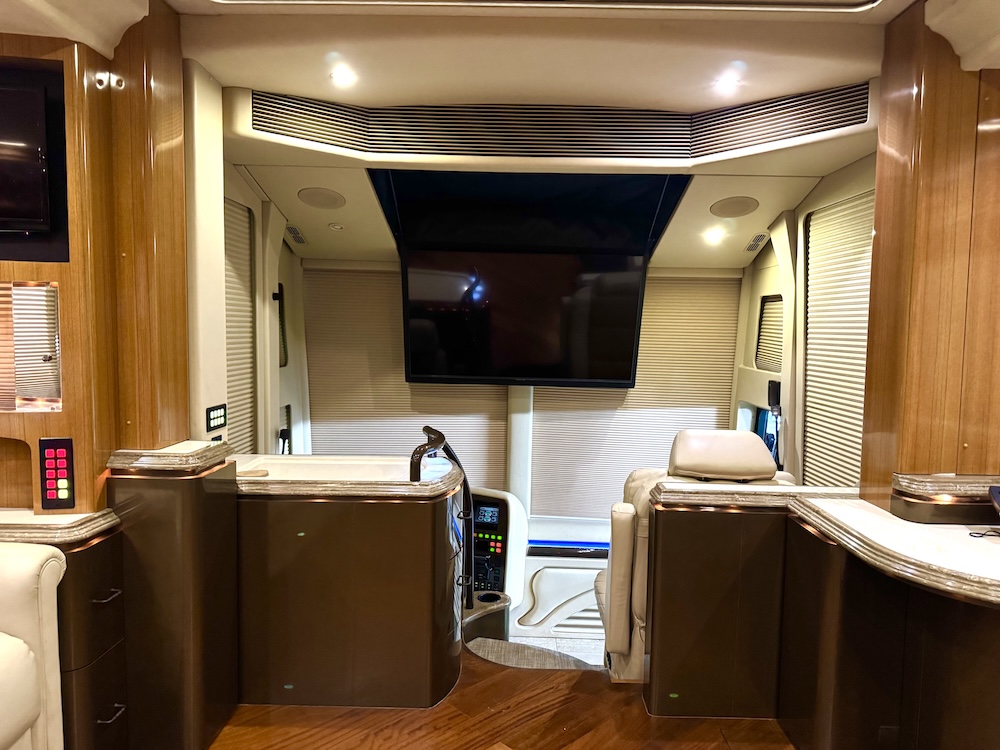 2009 Prevost Marathon H3-45 For Sale