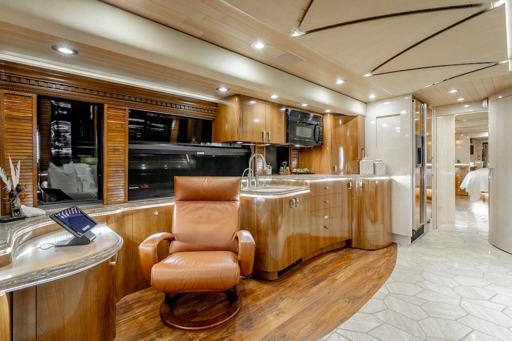 2009 Prevost Marathon H3-45 For Sale