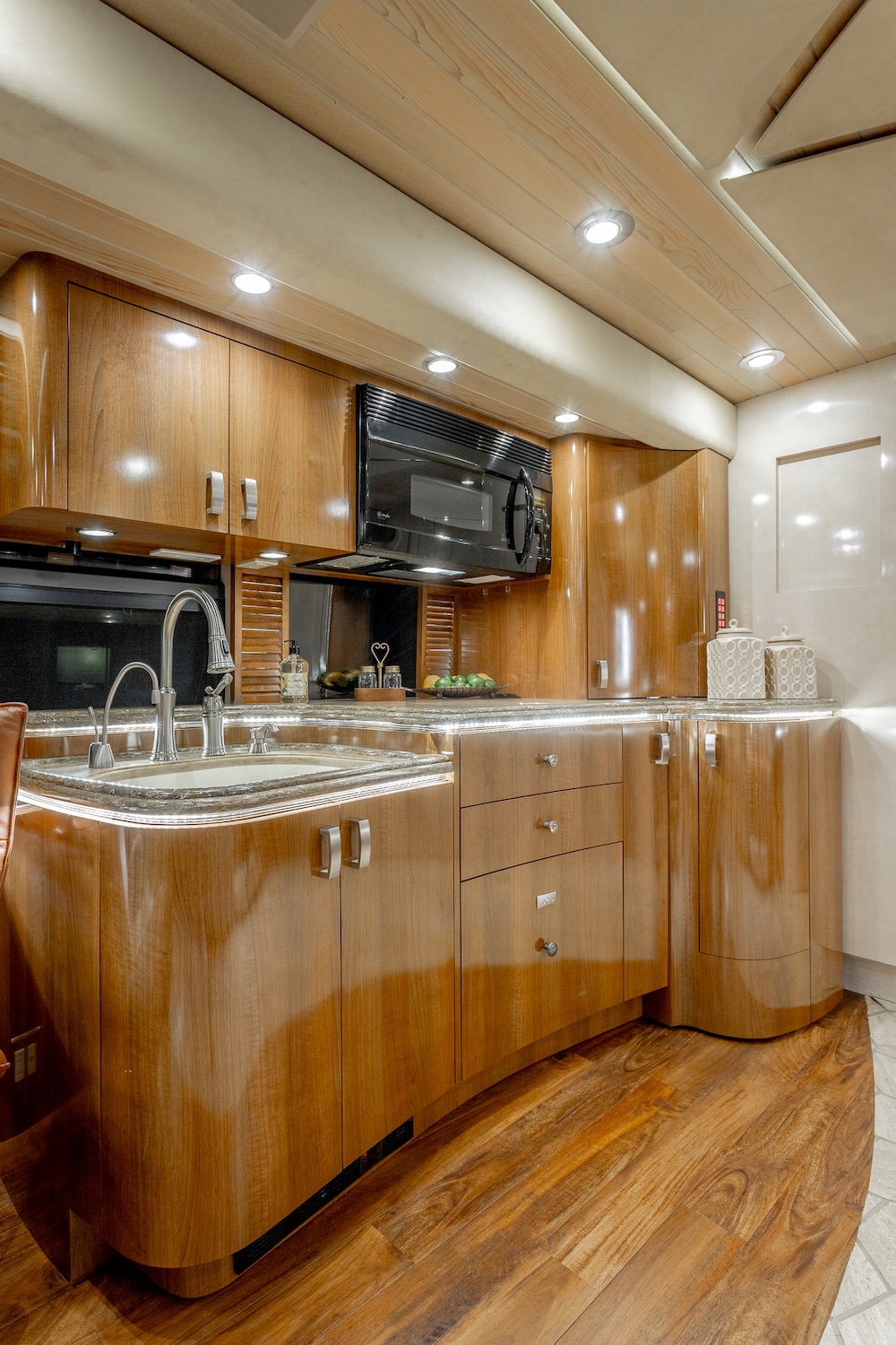 2009 Prevost Marathon H3-45 For Sale