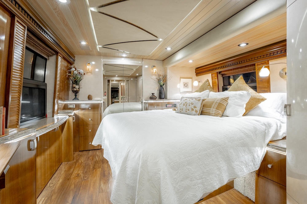 2009 Prevost Marathon H3-45 For Sale