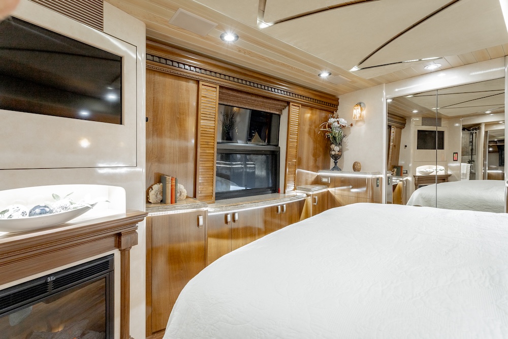 2009 Prevost Marathon H3-45 For Sale