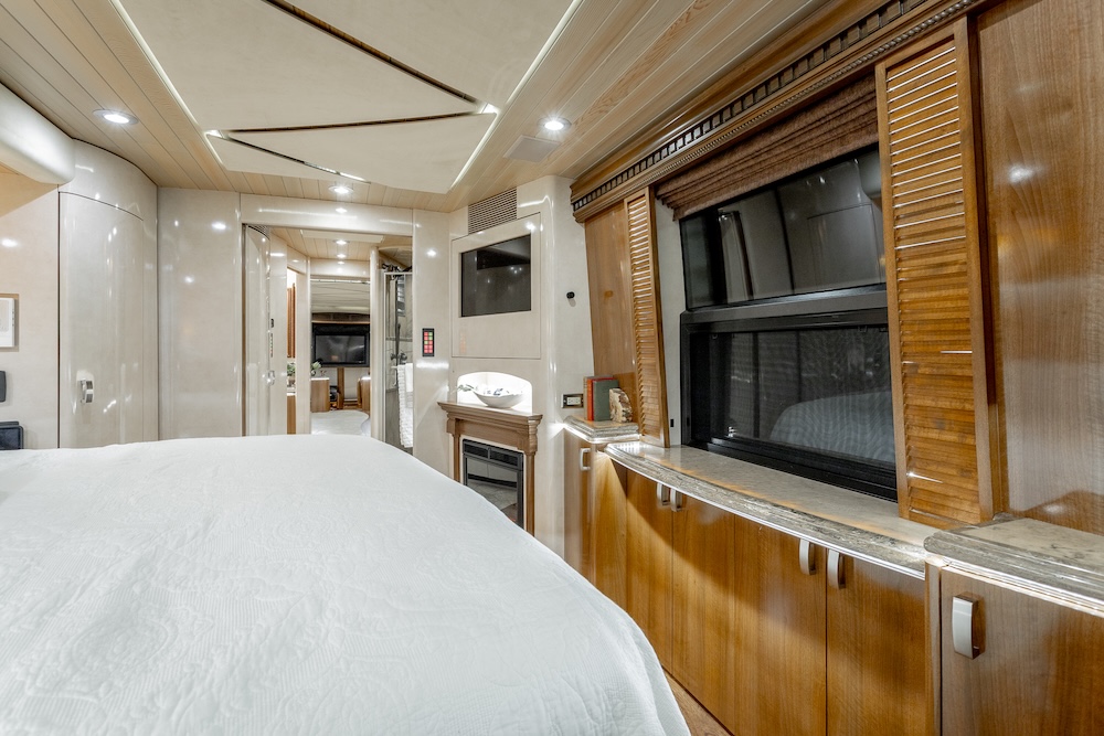 2009 Prevost Marathon H3-45 For Sale