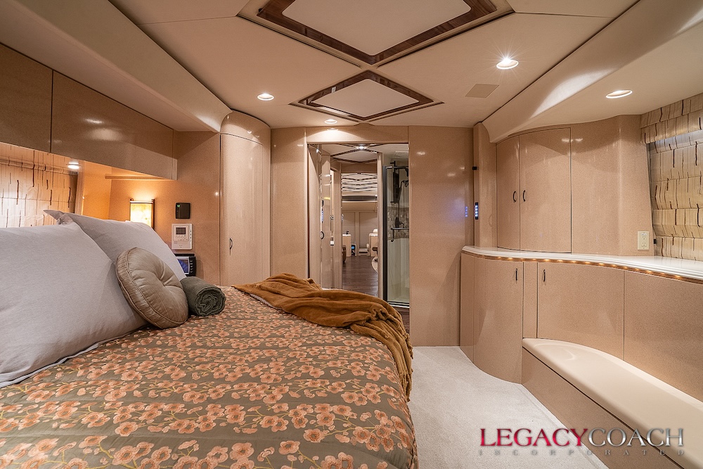 2009 Prevost Marathon  H3-45 For Sale