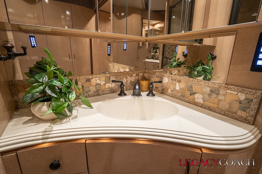 2009 Prevost Marathon  H3-45 For Sale