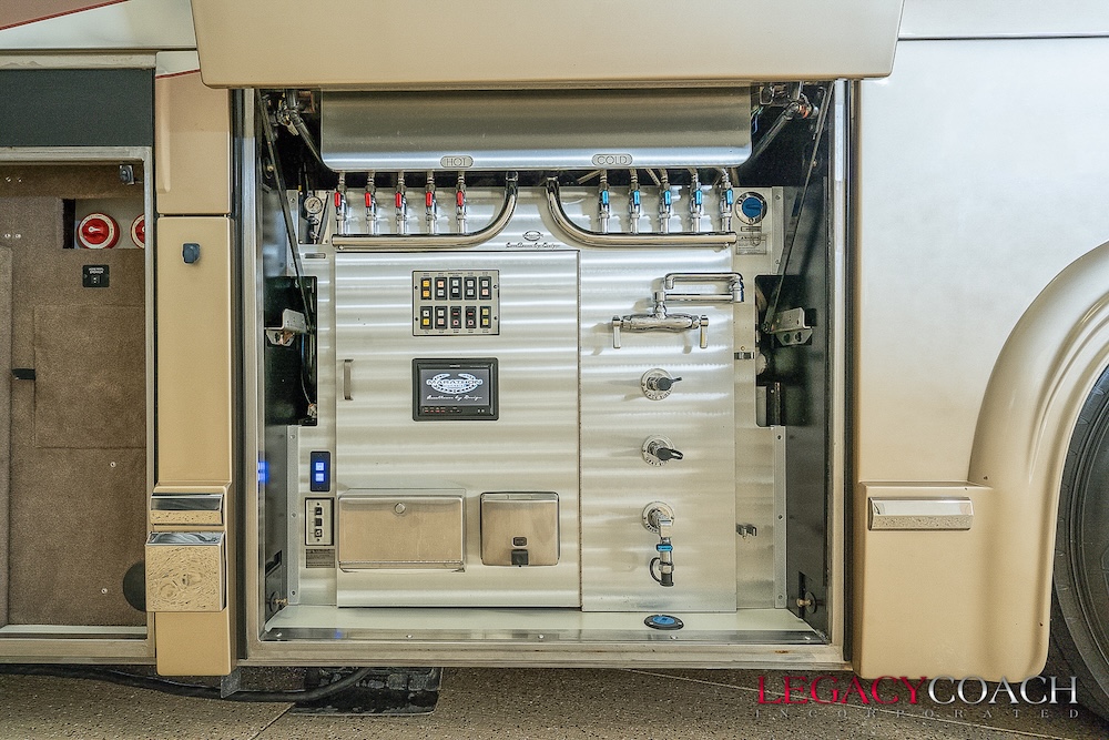 2009 Prevost Marathon  H3-45 For Sale
