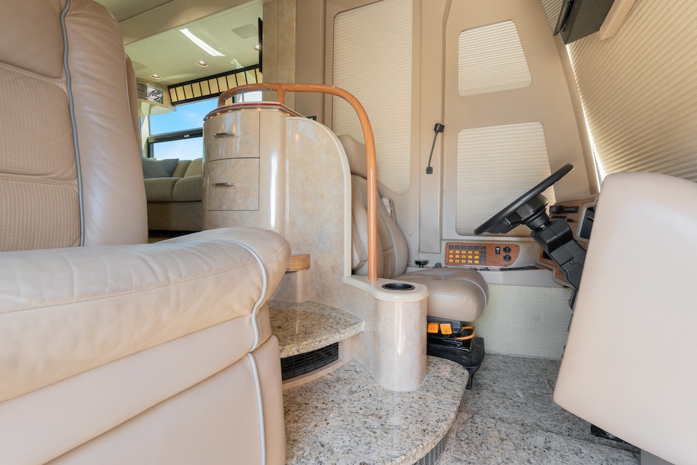 2009 Prevost Marathon H3-45 For Sale