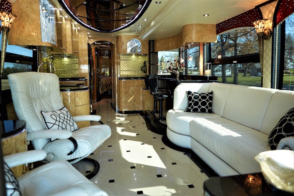 2009 Prevost Millennium H3-45 For Sale