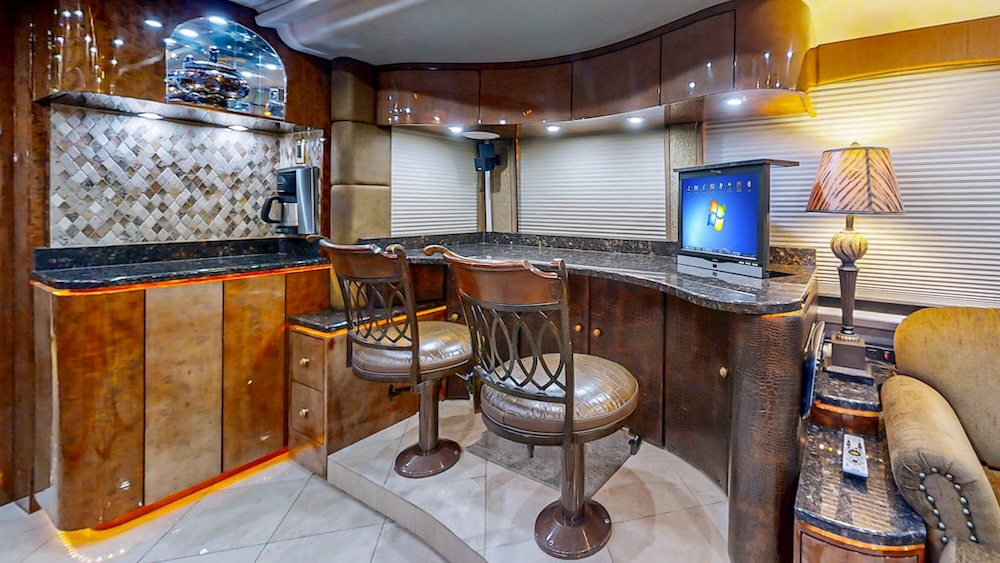 2009 Prevost Millennium  H3-45 For Sale