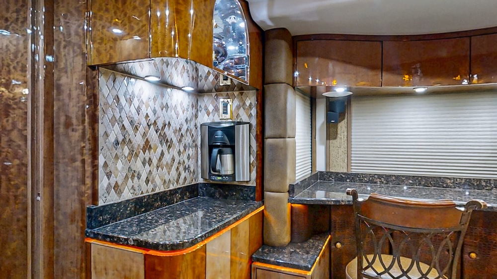 2009 Prevost Millennium  H3-45 For Sale