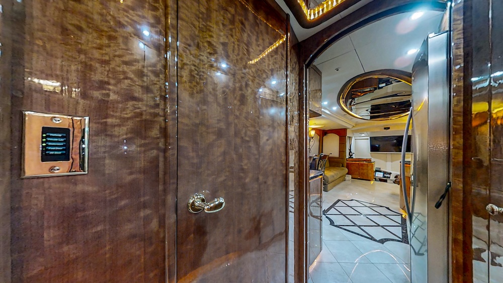 2009 Prevost Millennium  H3-45 For Sale