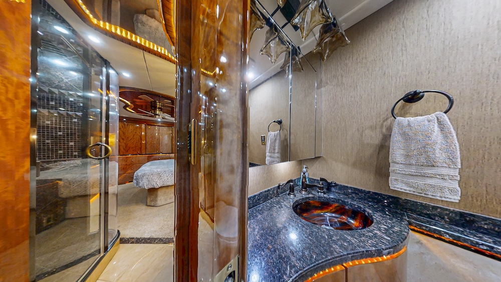 2009 Prevost Millennium  H3-45 For Sale