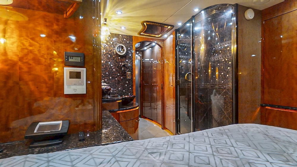 2009 Prevost Millennium  H3-45 For Sale