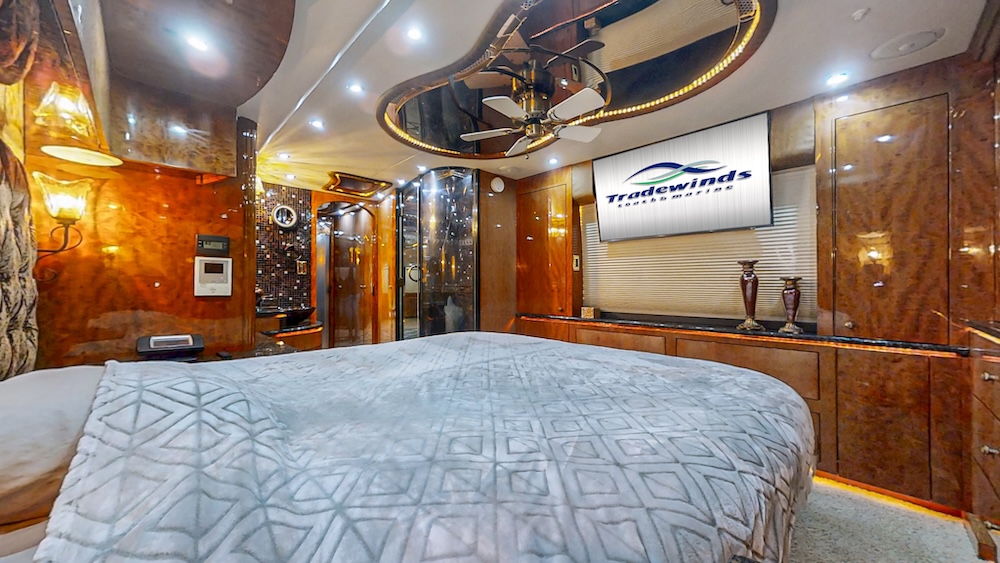 2009 Prevost Millennium  H3-45 For Sale