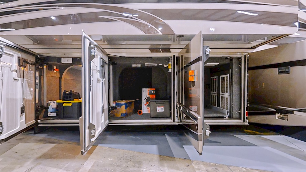 2009 Prevost Millennium  H3-45 For Sale