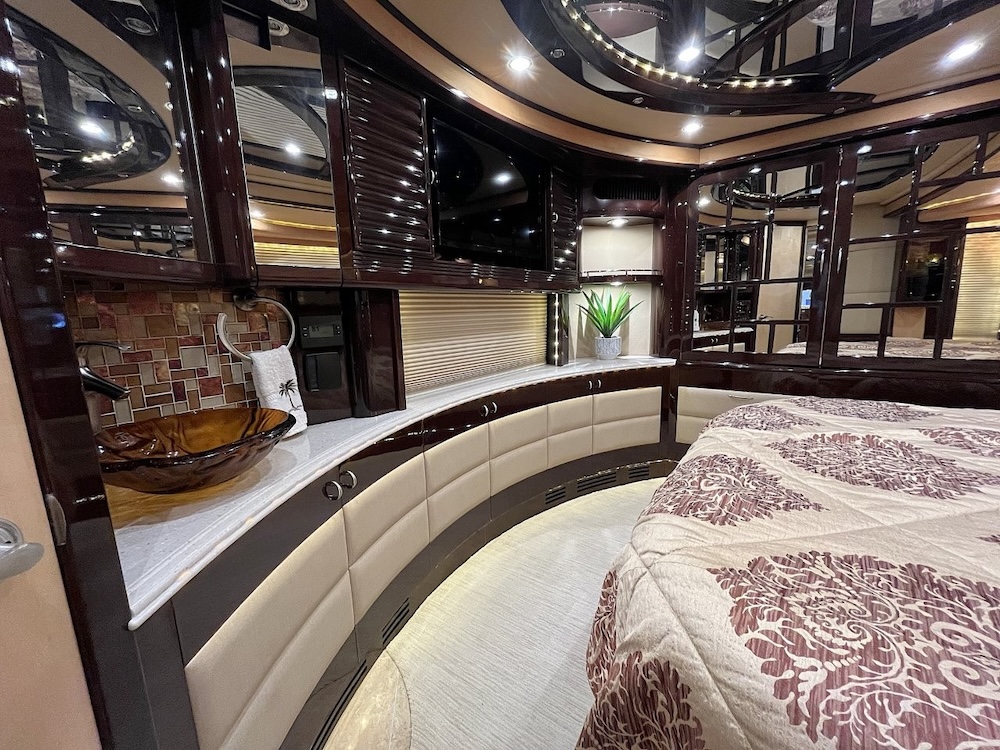 2010 Prevost  Liberty H3-45 For Sale