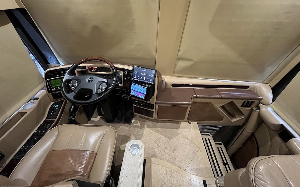 2010 Prevost  Liberty H3-45 For Sale