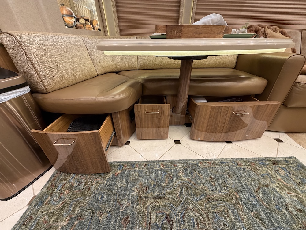 2019 Prevost  H3-45 For Sale
