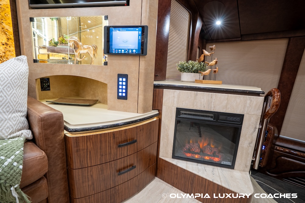 2019 Prevost Marathon  H3-45 For Sale