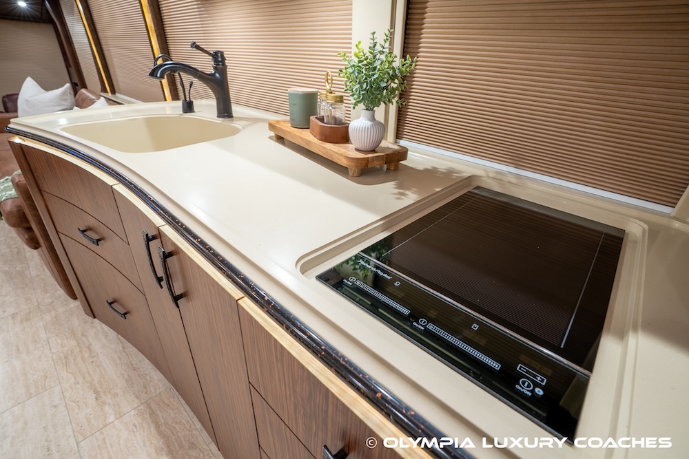 2019 Prevost Marathon  H3-45 For Sale