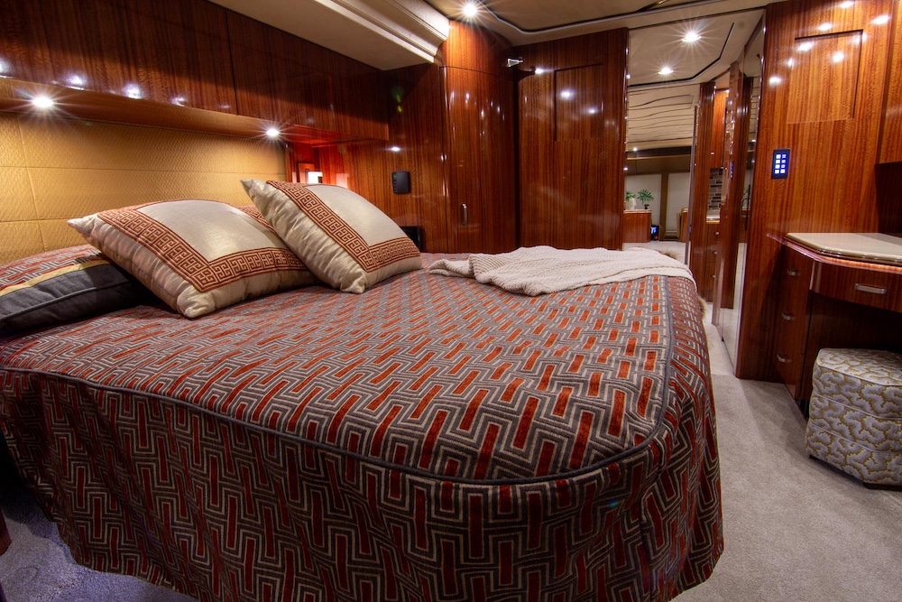 2010 Prevost Marathon H3-45 For Sale