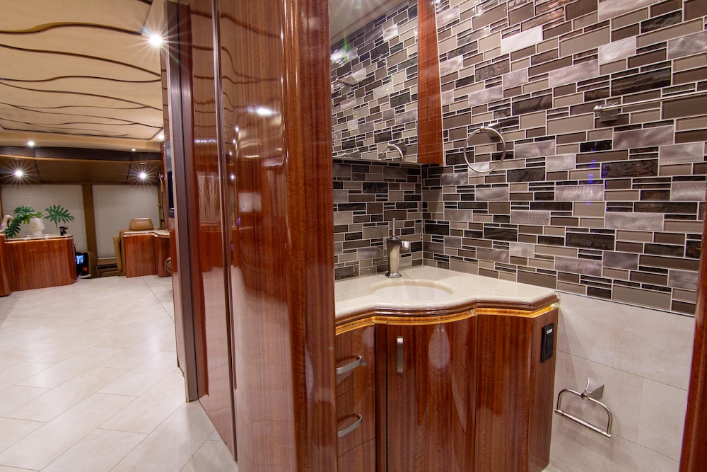 2010 Prevost Marathon H3-45 For Sale