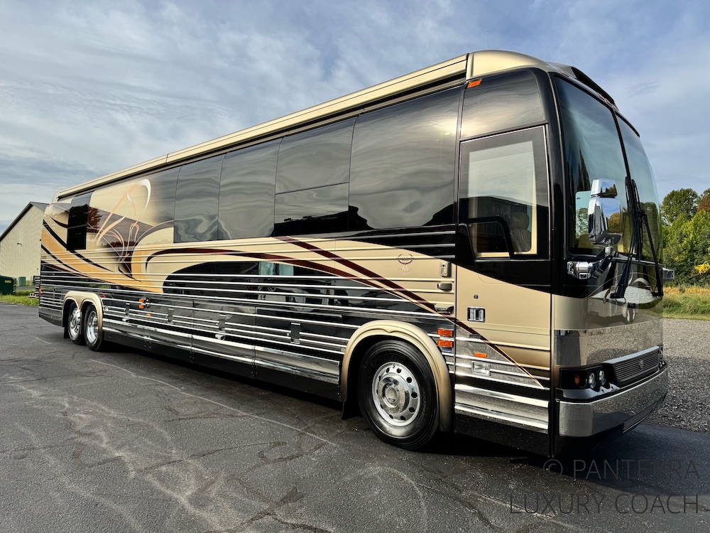 2010 Prevost Marathon XLII For Sale