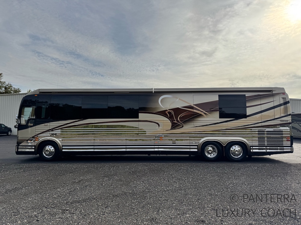 2010 Prevost Marathon XLII For Sale