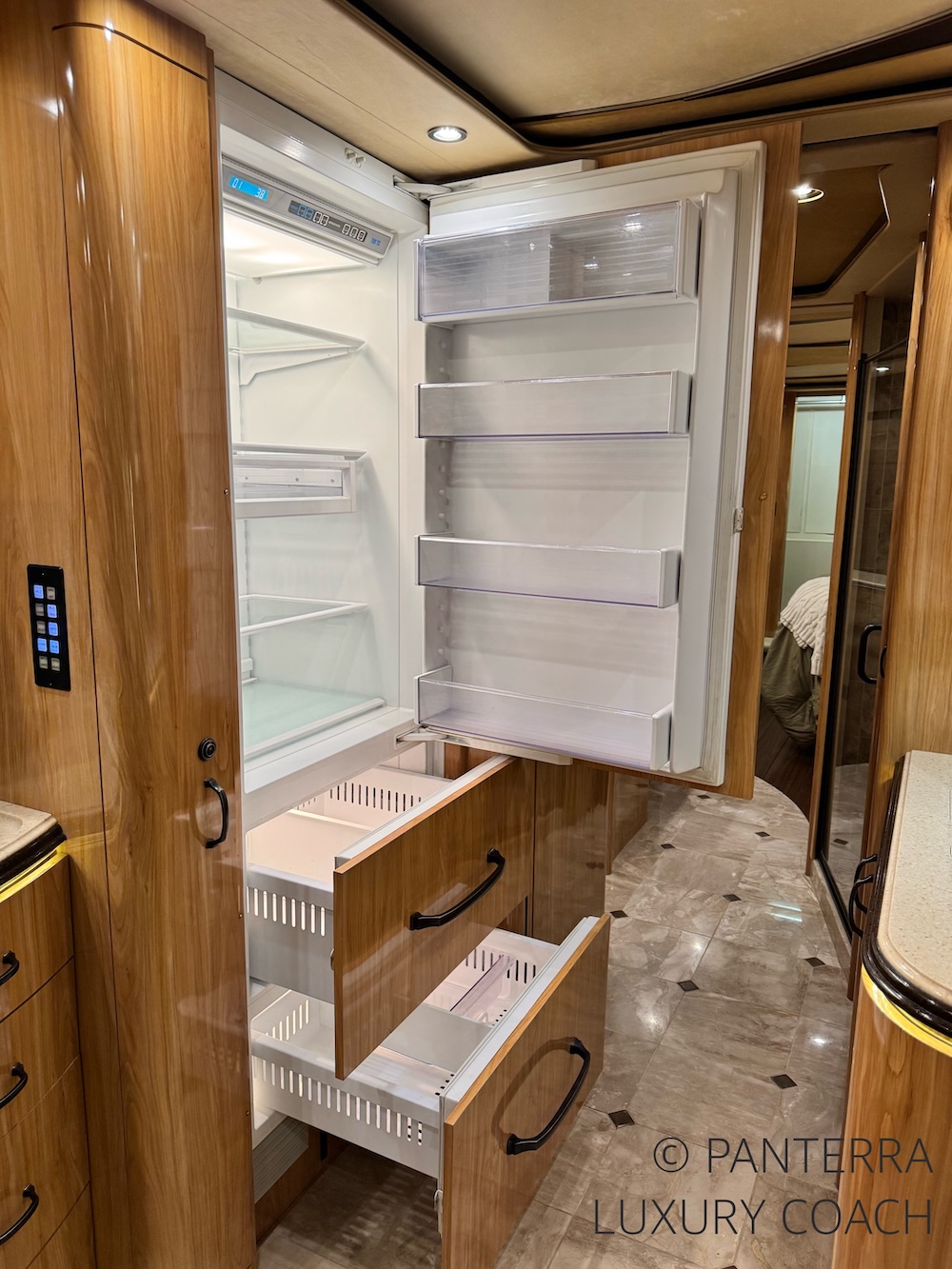 2010 Prevost Marathon XLII For Sale