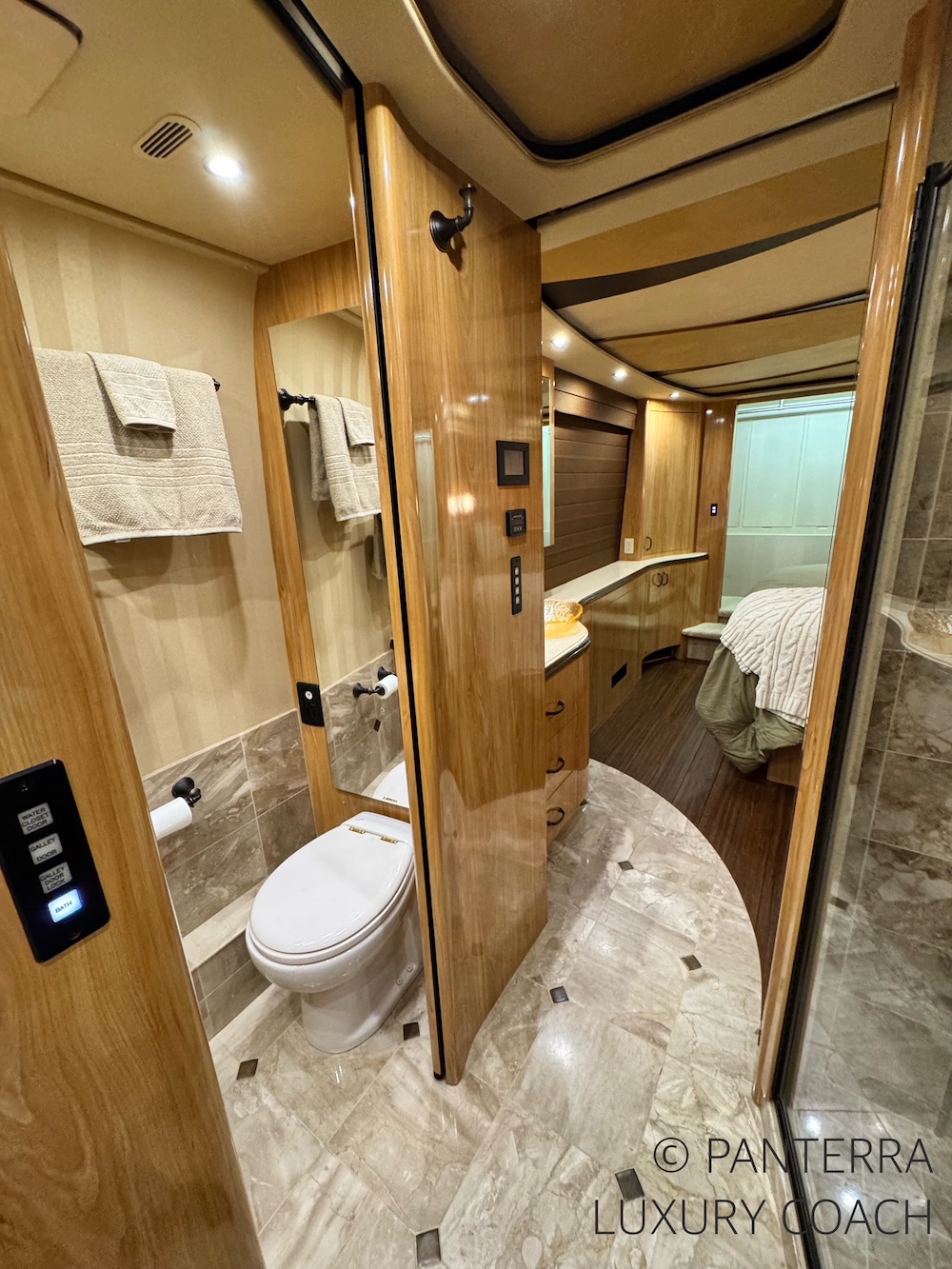 2010 Prevost Marathon XLII For Sale