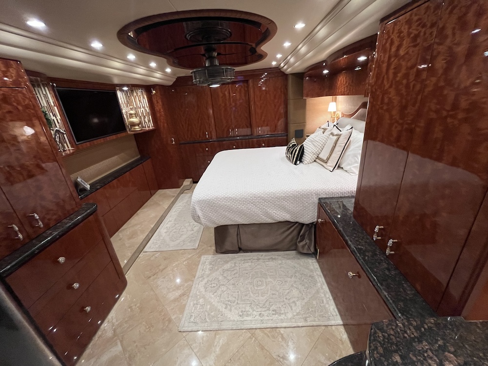 2010 Prevost Millennium H3-45 For Sale