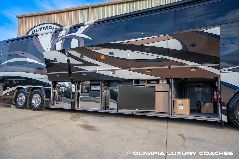 2010 Prevost Millennium H3-45 For Sale