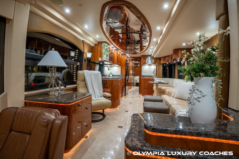 2010 Prevost Millennium H3-45 For Sale