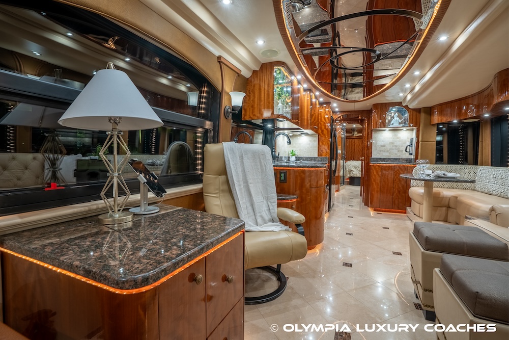 2010 Prevost Millennium H3-45 For Sale