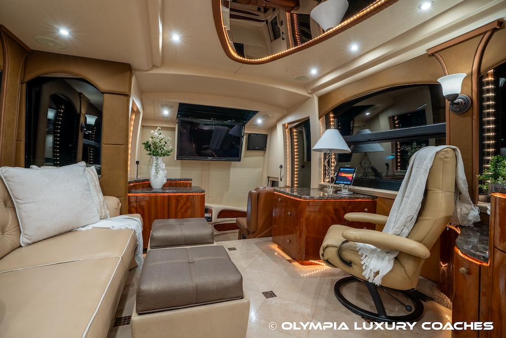 2010 Prevost Millennium H3-45 For Sale