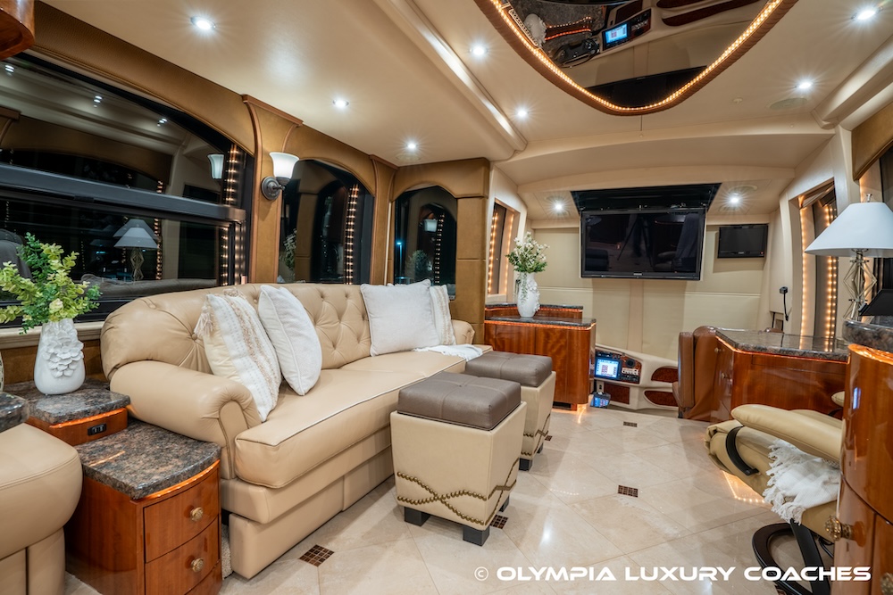 2010 Prevost Millennium H3-45 For Sale