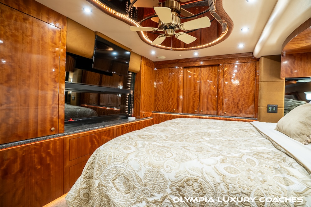 2010 Prevost Millennium H3-45 For Sale