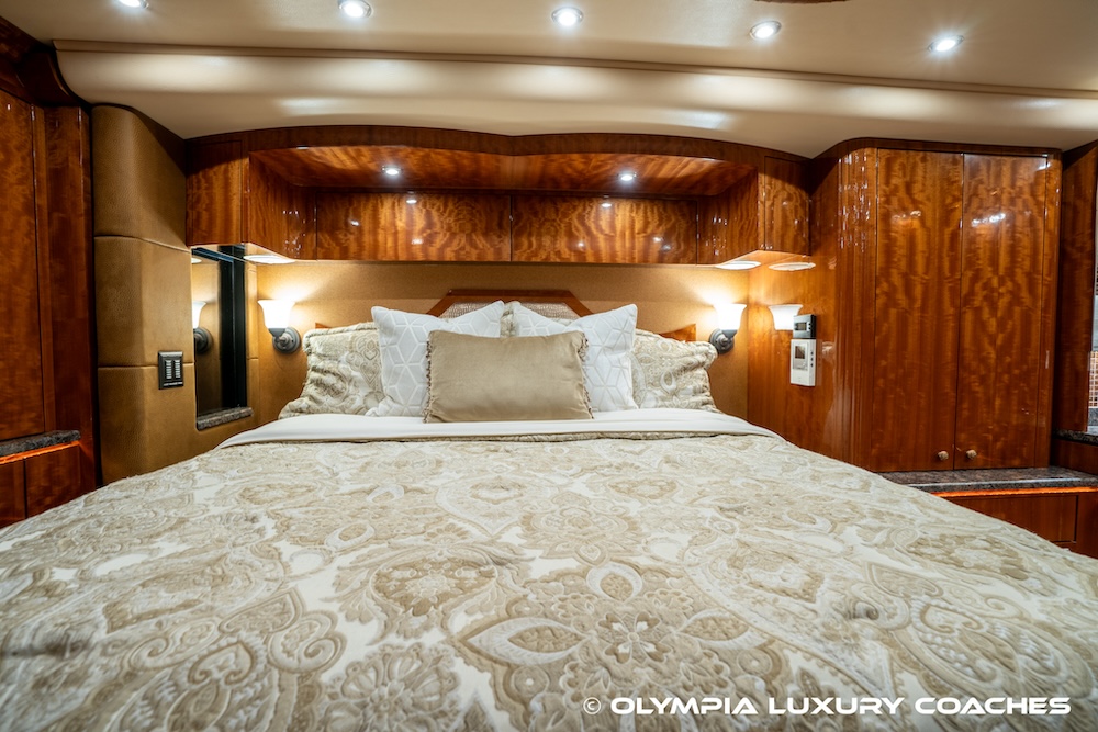 2010 Prevost Millennium H3-45 For Sale