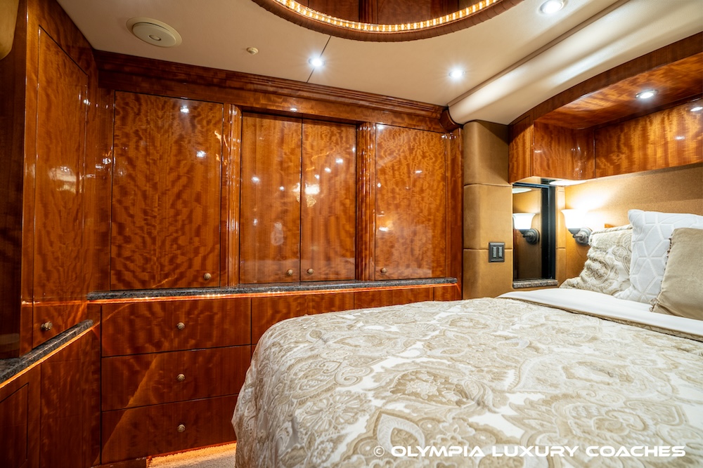 2010 Prevost Millennium H3-45 For Sale