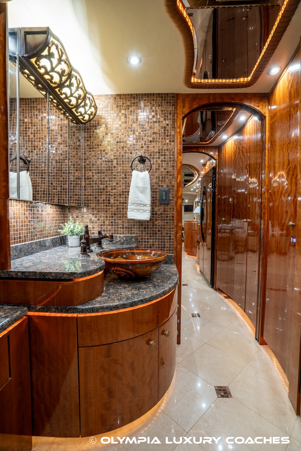 2010 Prevost Millennium H3-45 For Sale