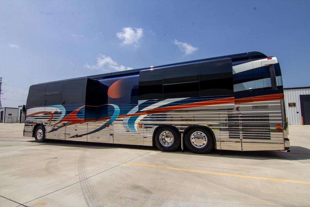 2010 Prevost Parliament XLII For Sale