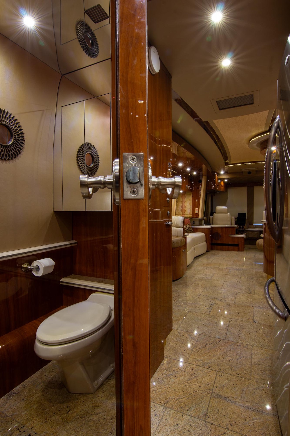 2010 Prevost Parliament XLII For Sale